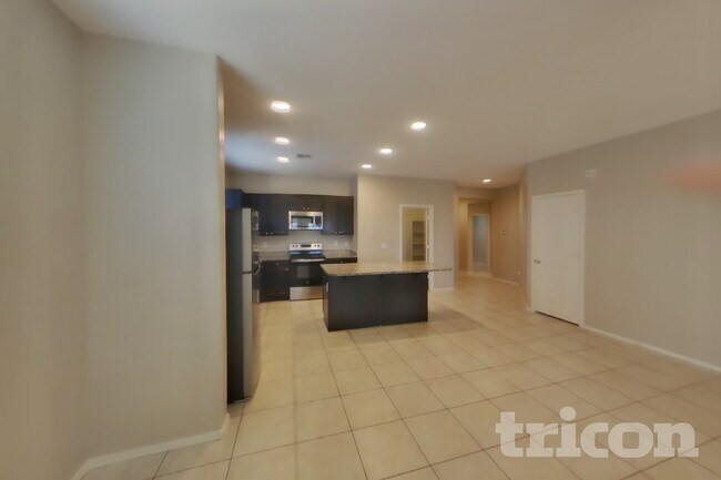 2705 S 116th Ave Avondale, AZ 85323 photo 3