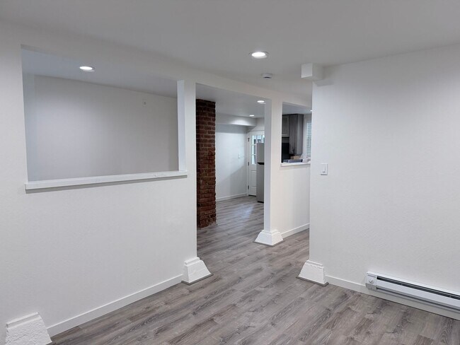 1BR/1BA Apartment on York St · San Francisco photo 5