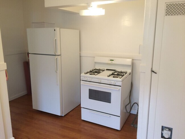 377 E Reed St San Jose, CA 95112 photo 3