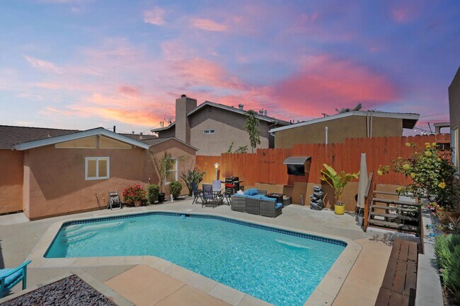 5122 Ellsworth St San Diego, CA 92110 photo 5