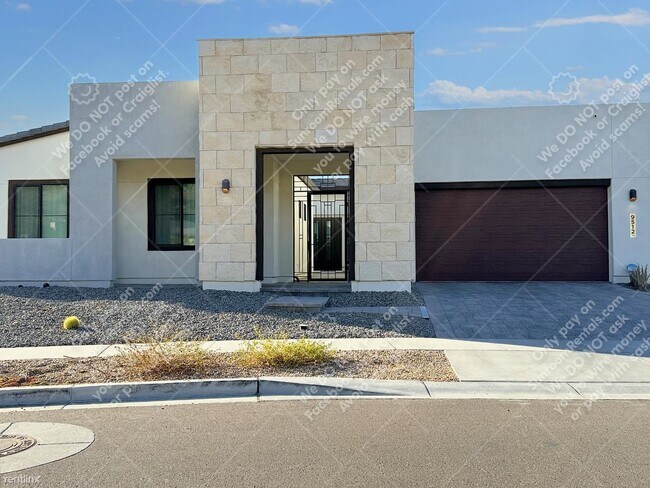 9512 S 13th Pl Phoenix, AZ 85042 photo 2