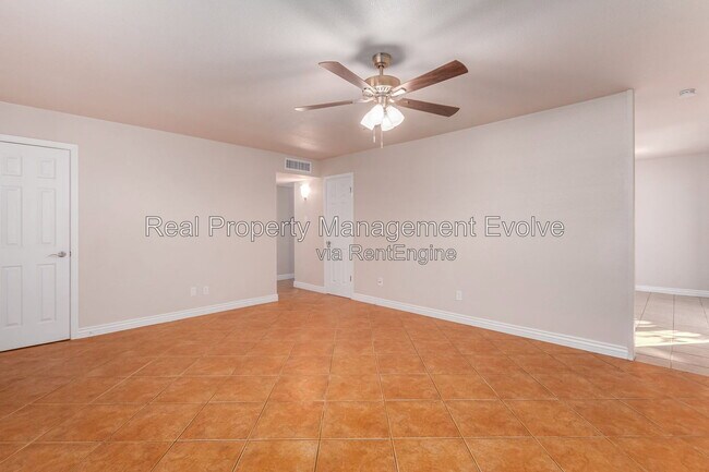 5438 S 46th Pl Phoenix, AZ 85040 photo 3