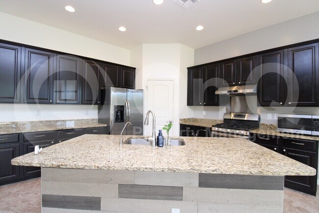 4868 S Quiet Way Gilbert, AZ 85298 photo 2