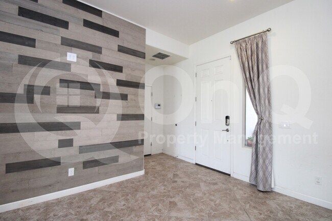 4868 S Quiet Way Gilbert, AZ 85298 photo 4