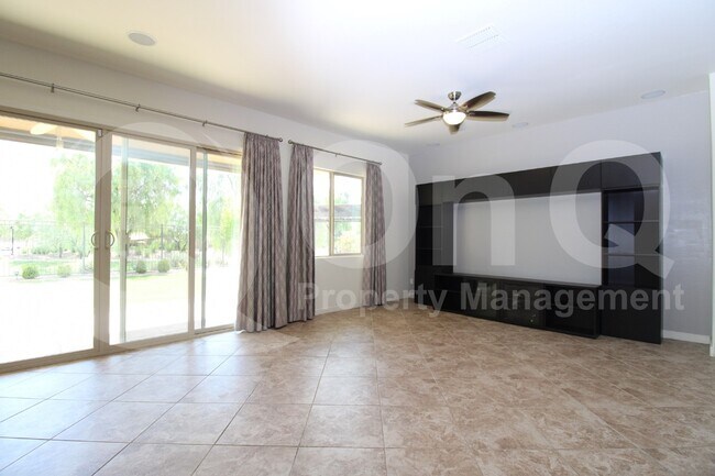 4868 S Quiet Way Gilbert, AZ 85298 photo 3