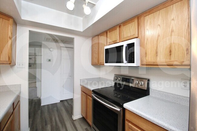 4715 W Solano Dr N Glendale, AZ 85301 photo 4