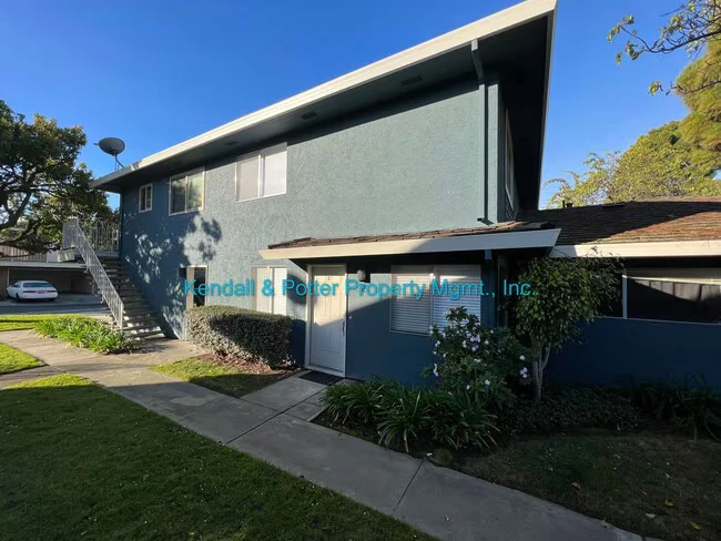 4320 Diamond St photo 2