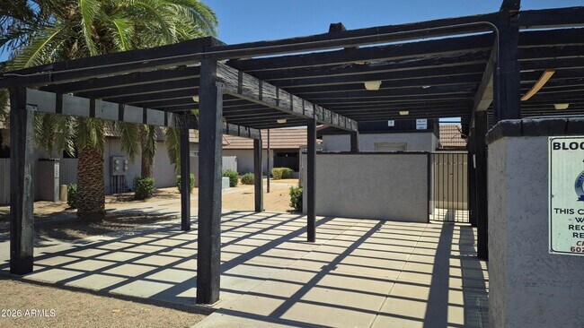 9009 W Elm St Phoenix, AZ 85037 photo 4