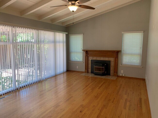 683 San Miguel Avenue, Santa Clara, CA 95050 photo 5