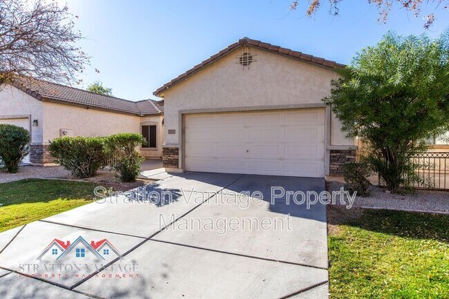 958 S Tucana Ln Gilbert, AZ 85296 photo 3