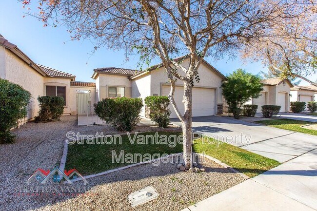 958 S Tucana Ln Gilbert, AZ 85296 photo 4