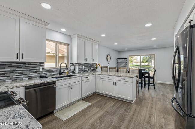 26241 S Lakemont Dr Sun Lakes, AZ 85248 photo 5