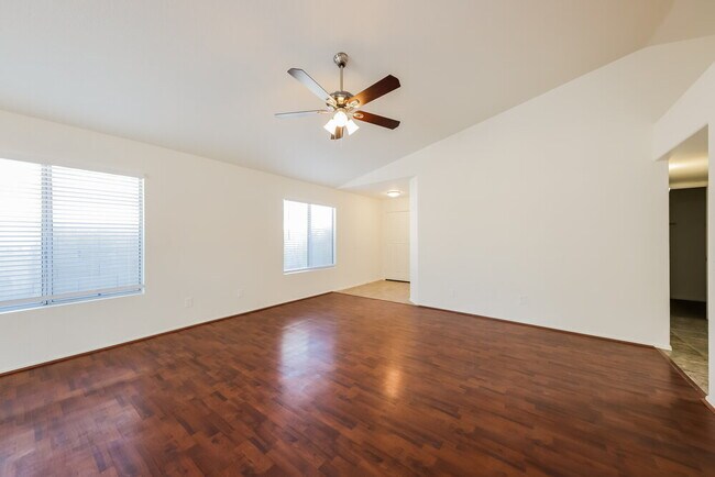 8449 W Wethersfield Rd Peoria, AZ 85381 photo 5