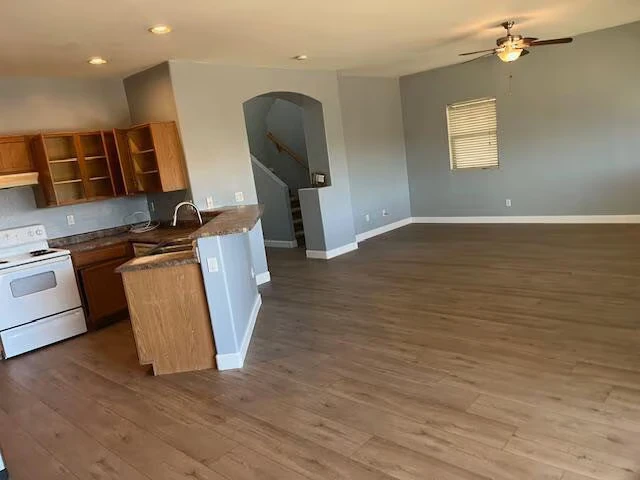 9428 S 35th Glen Phoenix, AZ 85339 photo 4