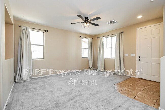 72 E Catclaw St Gilbert, AZ 85296 photo 3