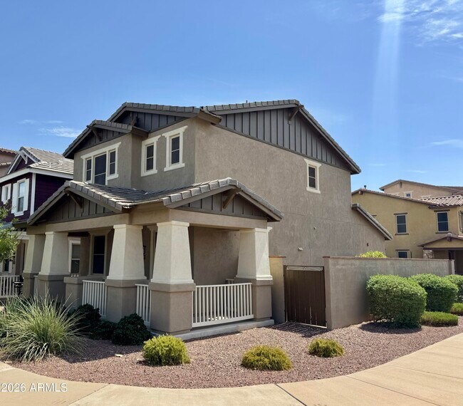 2896 N Claire Dr photo 3