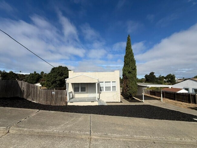 143 Ladera Dr