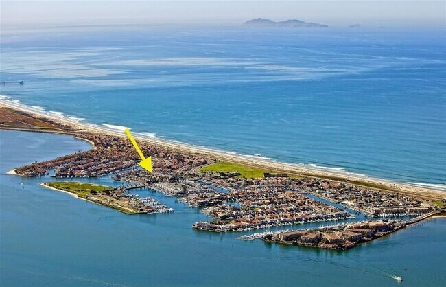 80 Kingston Ct S Coronado, CA 92118
