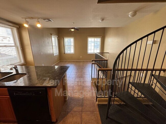 Cozy Two Story Home in Beautiful Gilbert Neighborhood photo 5