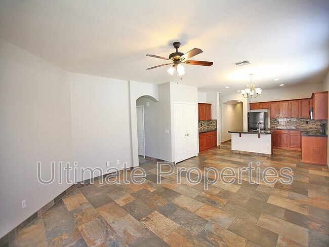 17020 W Windermere Way Surprise, AZ 85374 photo 5
