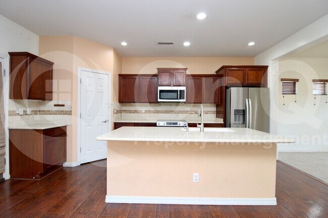 2140 W Kathleen Rd Phoenix, AZ 85023 photo 3