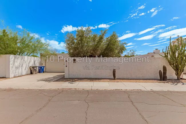2063 E Aspen Dr photo 3