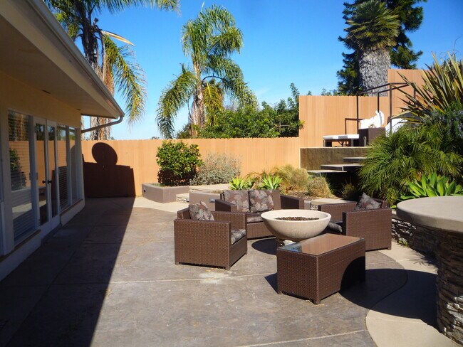 2003 Cecelia Terrace San Diego, CA 92110 photo 4