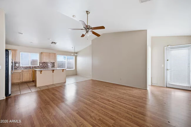 4512 E Windsong Dr photo 3