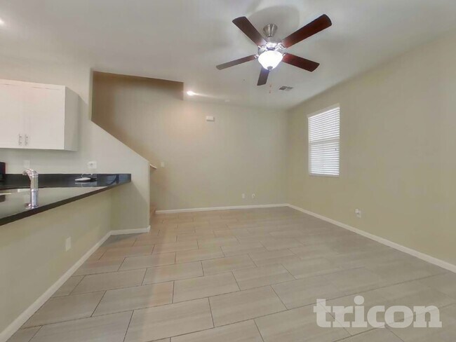12588 W Via Dona Rd Peoria, AZ 85383 photo 3