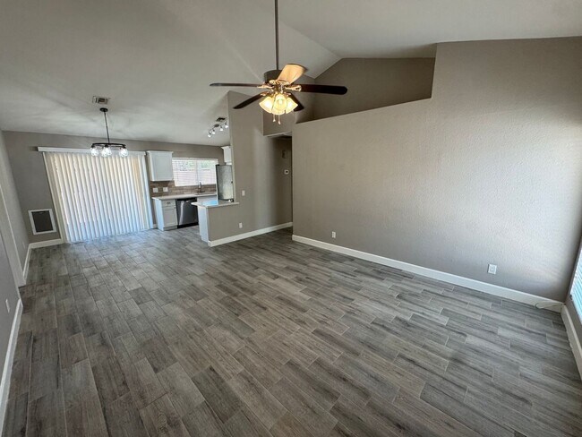 768 East Stottler Place, Chandler, AZ 85225 photo 4