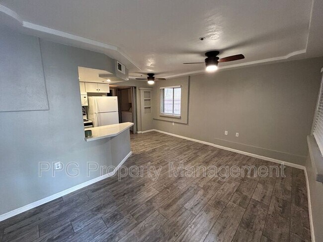 12221 W Bell Rd Surprise, AZ 85378 photo 2