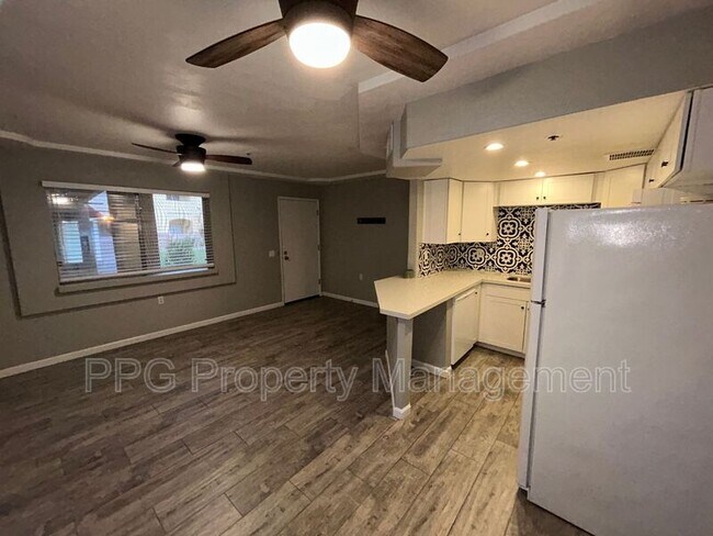 12221 W Bell Rd Surprise, AZ 85378 photo 4