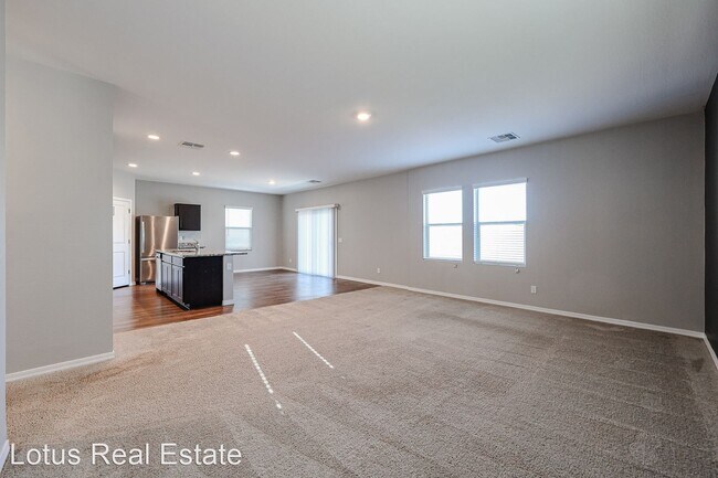 19554 W Annika Dr Litchfield Park, AZ 85340 photo 4