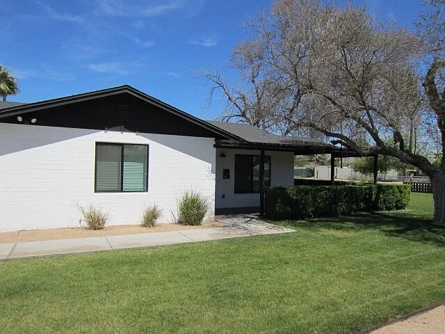 3948 E Earll Dr Phoenix, AZ 85018 photo 3