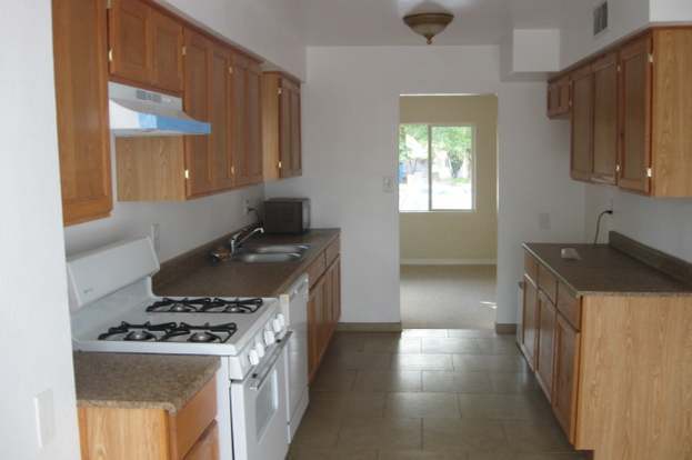 2034 E Yale St Phoenix, AZ 85006 photo 5