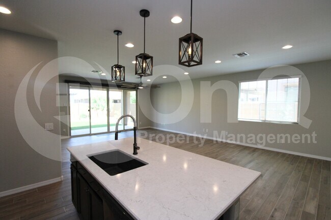 22940 E Domingo Rd Queen Creek, AZ 85142 photo 3