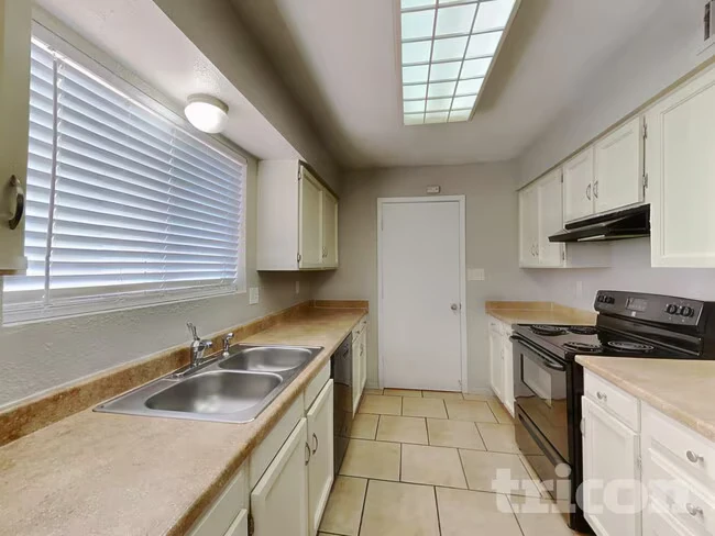 646 W Enid Ave Mesa, AZ 85210 photo 4