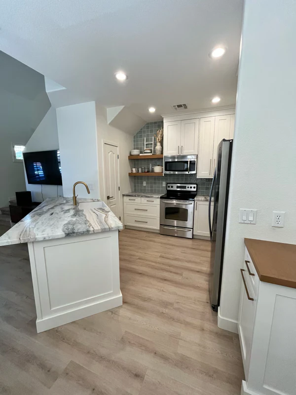4387 E Morrow Dr Phoenix, AZ 85050 photo 4