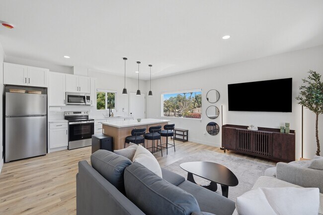 1038 2nd Ave Chula Vista, CA 91911