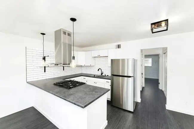 Boho On 40th Street Apartments photo 2