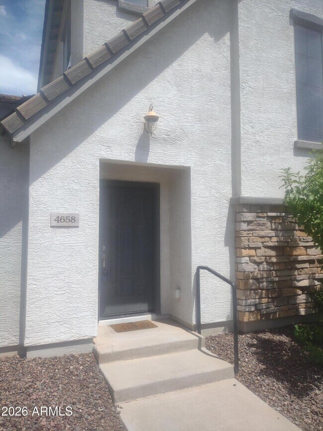 4658 E Redfield Rd Gilbert, AZ 85234 photo 2