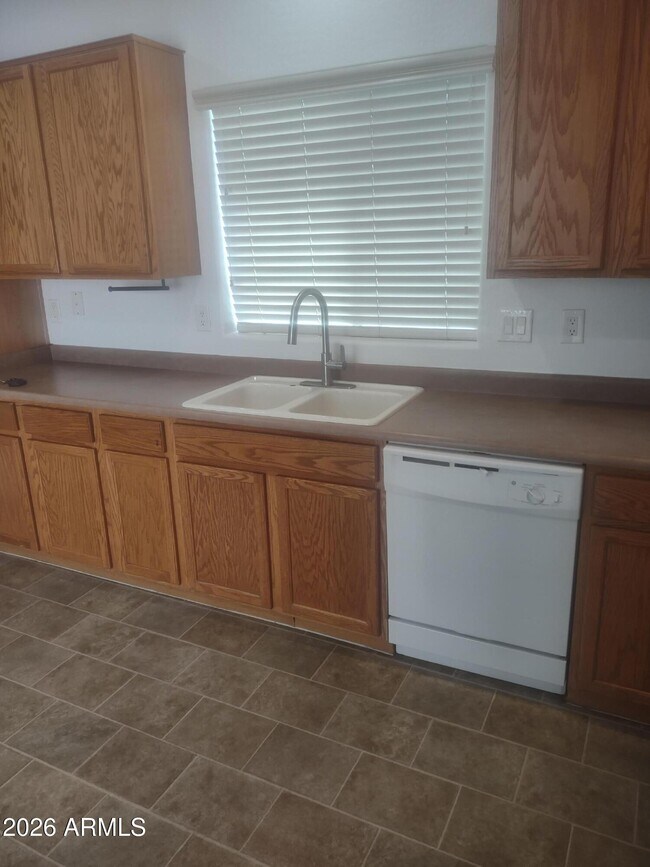 4658 E Redfield Rd Gilbert, AZ 85234 photo 4