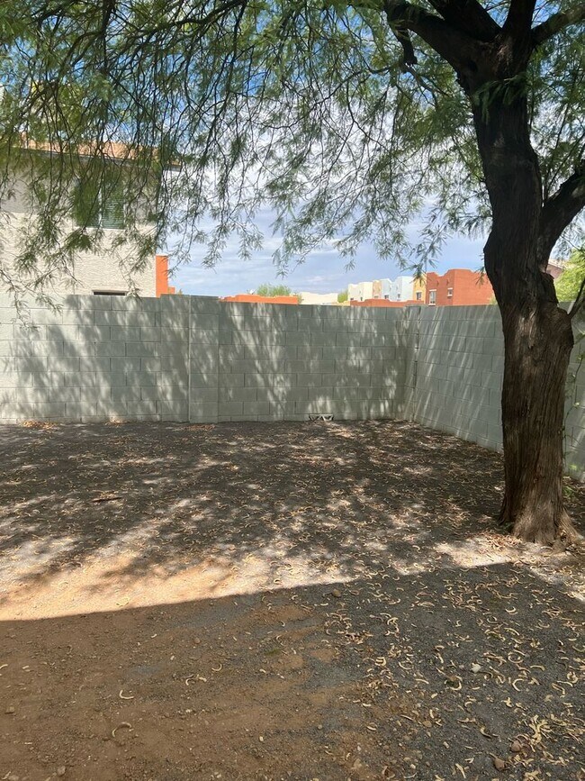 12717 W Amy Dr Surprise, AZ 85378 photo 4
