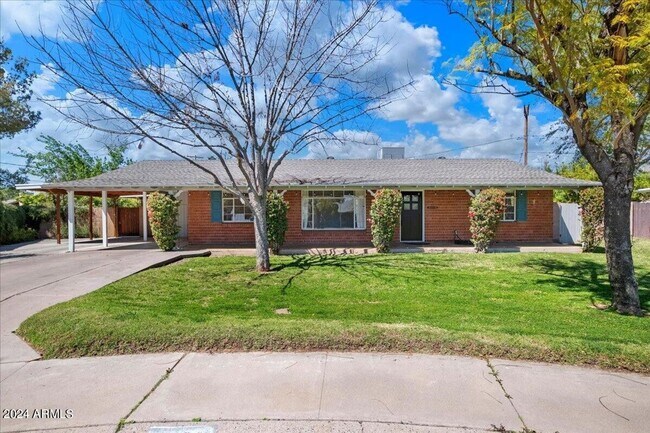 3722 E Fairmount Ave Phoenix, AZ 85018 photo 2