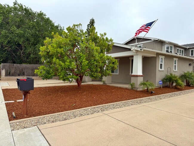 1097 Buena Vista Way photo 3