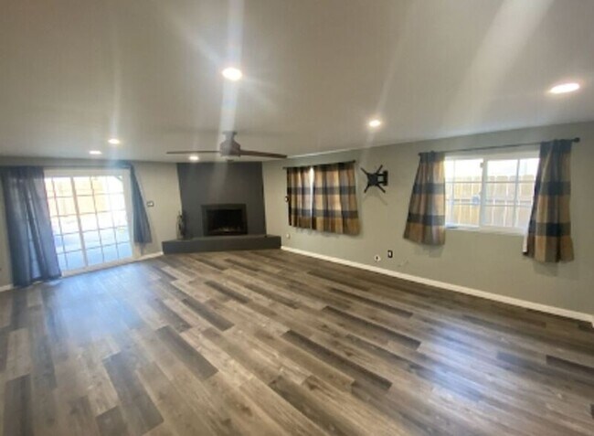 1810 Thelborn Way San Diego, CA 92154 photo 2