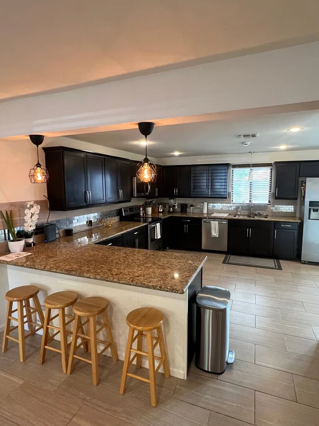 1701 E Pinchot Ave Phoenix, AZ 85016 photo 5
