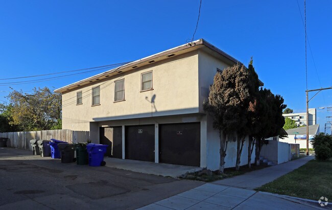 104 S Clementine St Oceanside, CA 92054 photo 2