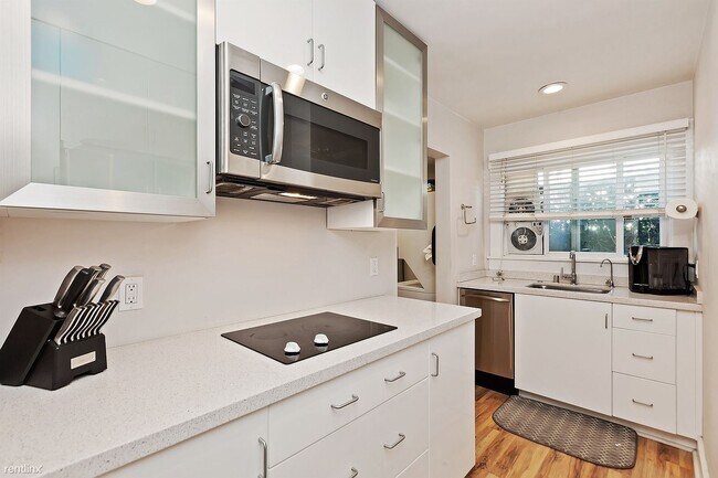 1252 Essex St San Diego, CA 92103 photo 5