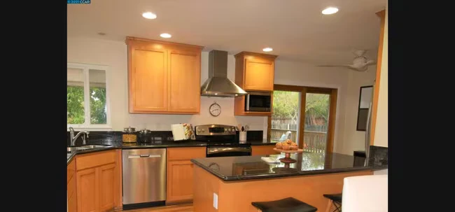 3415 Grasswood Dr Richmond, CA 94803 photo 2